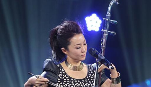 《信天游》是谁唱的啊？是哪一年发行的？收录在哪一张专辑？什么流派的啊？