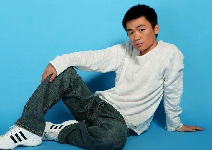 王宝强什么学历?