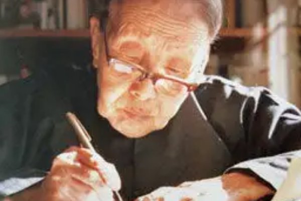 冰心的原名是什么名字?