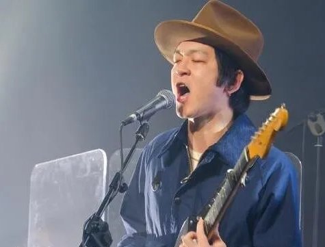 张哲轩为什么叫张曼乐?