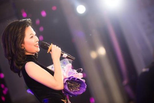 歌曲《星》中文版歌词是什么？