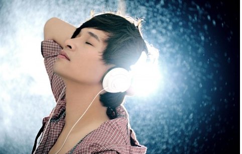 没有你陪伴的这个冬季真的好孤单好冷漠是哪首歌的歌词？