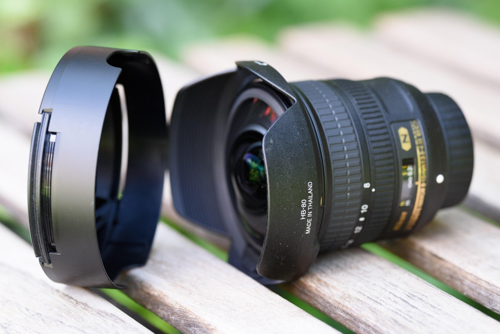 尼康半幅超广角镜头哪个好