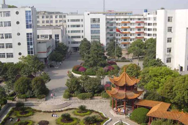 为什么说湖南科技职业学院很差？