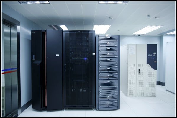 电子计算机发明于哪一年?