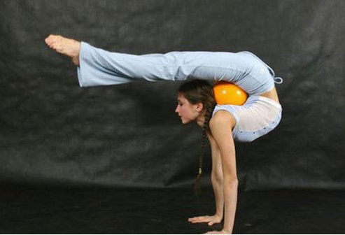 四兄妹练柔术的故事？