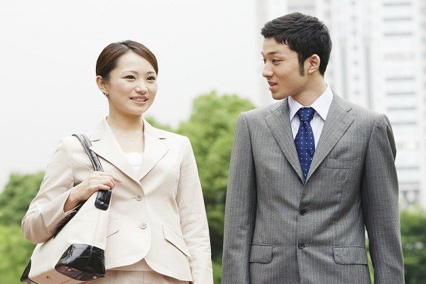 每个人每天都会说话，为何会产生“网络陪聊”这种行业？