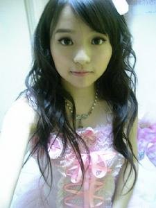 请给我有关郑羽婷(台湾黑涩会MM)的资料谢谢.