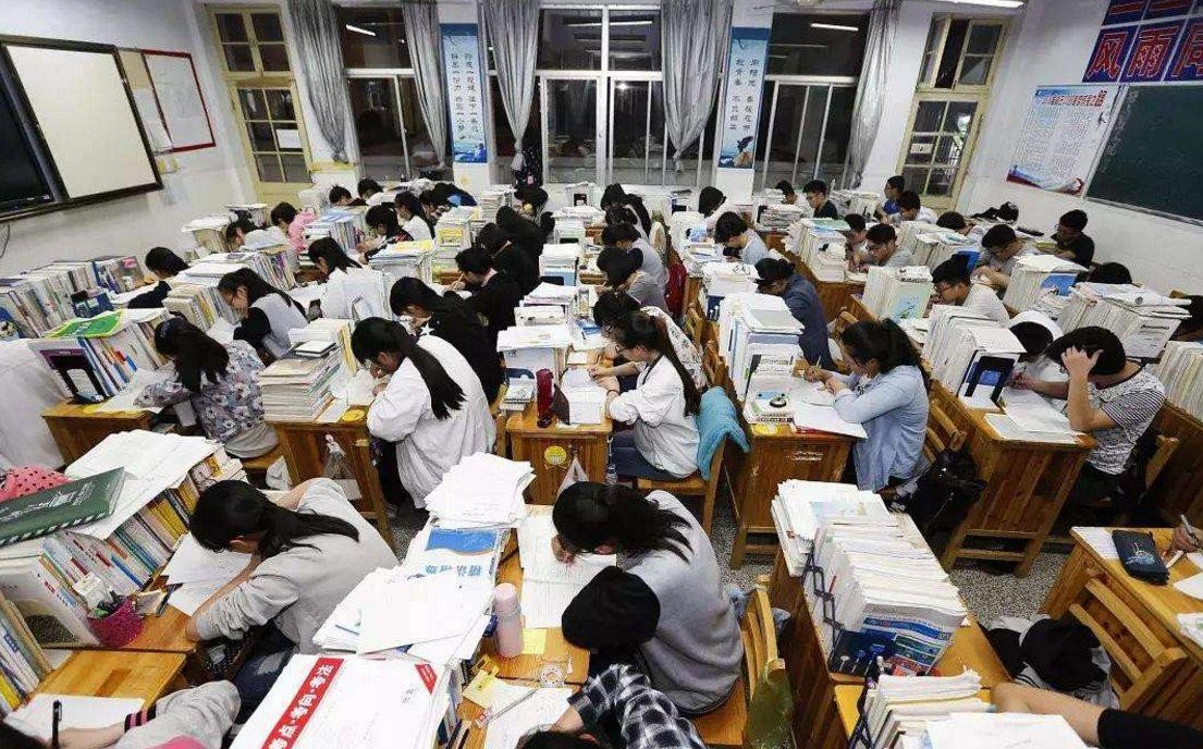 高考中午吃什么不犯困蚂蚁庄园？