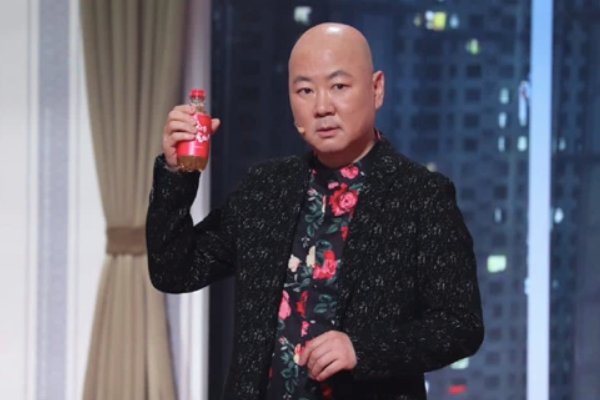 郭冬临到底喝了多少瓶水引起热议，郭冬临是个敬业的演员吗？