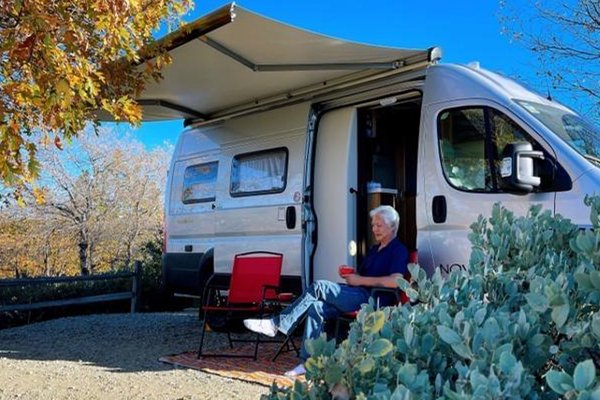 姜黎黎与老公汪宝生大秀恩爱，他们夫妻之间的感情如何？