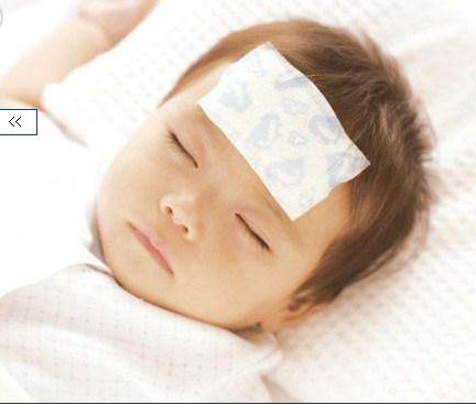 女婴用退烧贴过敏是怎么回事？