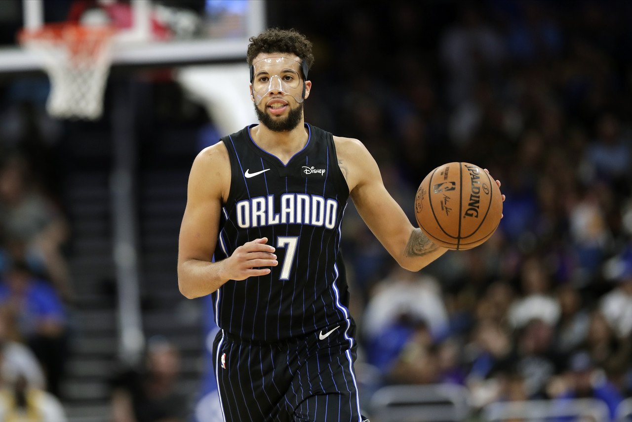 迈克尔-卡特-威廉姆斯是哪支球队的队员?