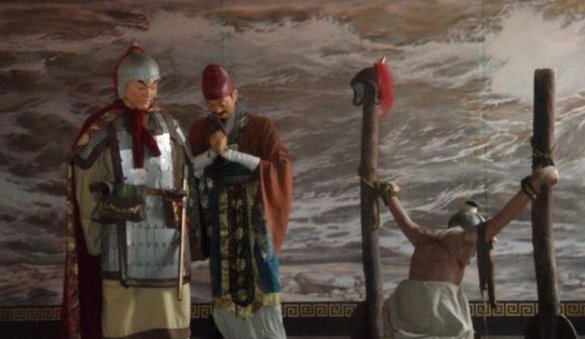 周瑜打黄盖一个愿打一个愿挨的故事