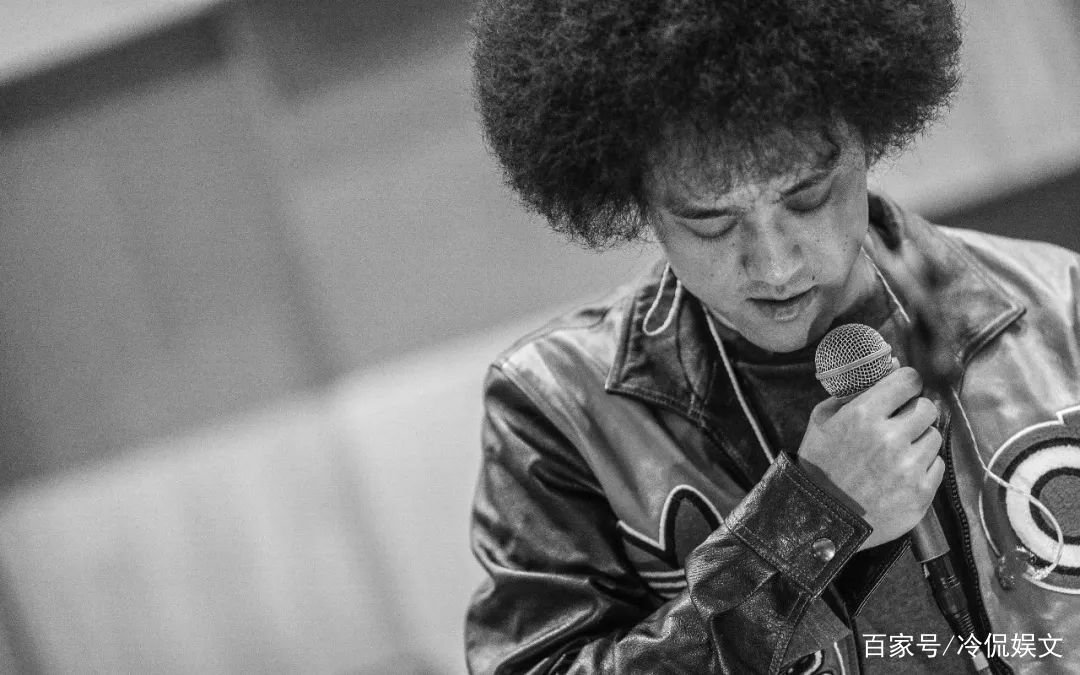 43岁音乐人赵英俊因病去世,岳云鹏爆粗口为何却感动众人?