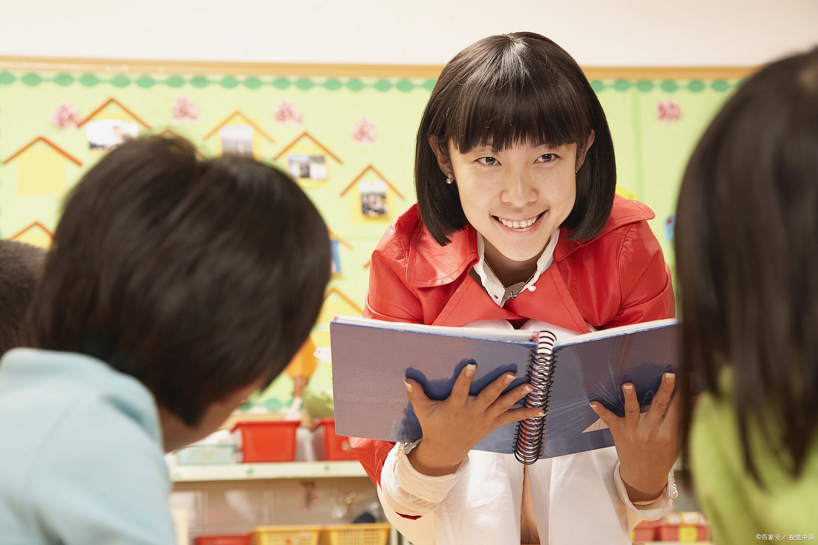 老师在班上孤立学生,家长怎么办最恰当?