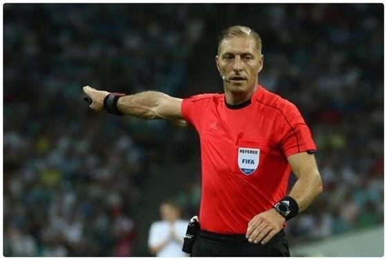 世界杯决赛主裁判是哪个国家的?