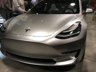 特斯拉市值一夜蒸发2082亿,具体是什么原因导致的?