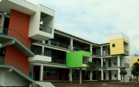 邯郸市十中、31中、复兴中学、和12中 哪个好？升学率 及校风怎样？