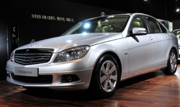 奔驰C180正常保养费用是多少钱