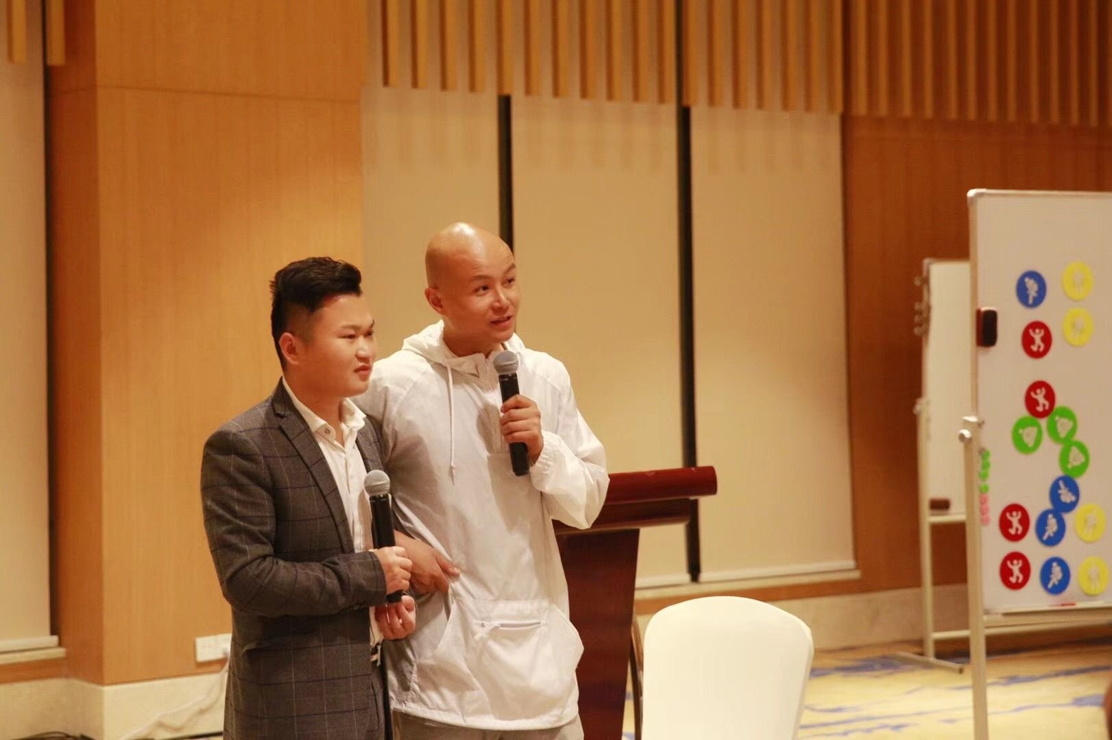 乐嘉近况如何了?为什么离开了《非常勿扰》?