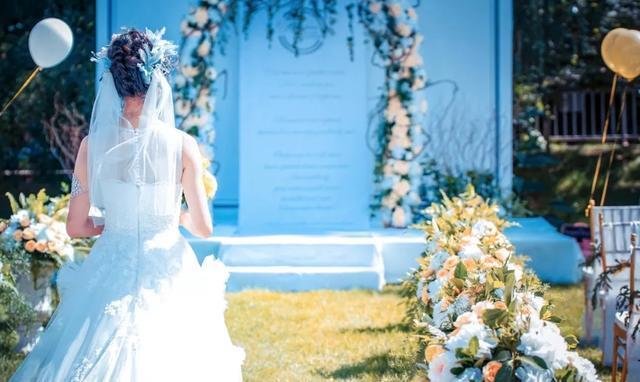 婚外情中，如果小三认识到错误了，原配该不该原谅她？