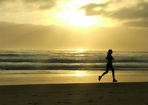 get used to和be used to的区别是什么？