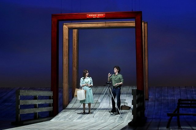 《廊桥遗梦》这部电影具体讲的是什么？