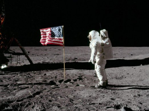 at the first time和for the first time有什么区别