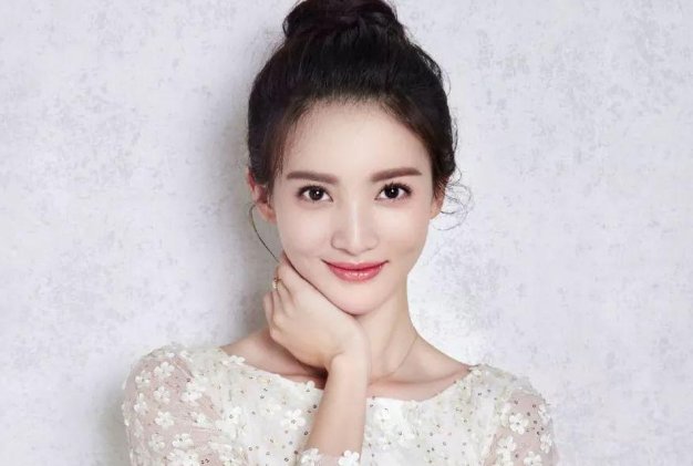 如何看待如今金晨的成功?