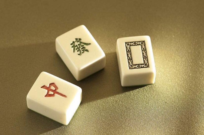 一副麻将牌有多少张牌？