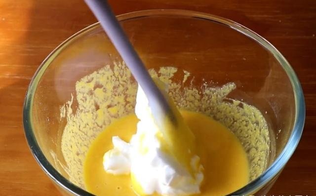 不用烤箱能做蛋糕吗？