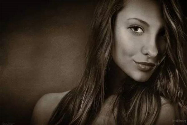 俄罗斯版的《艺妓回忆录》《蝴蝶之吻》讲了一个什么故事?