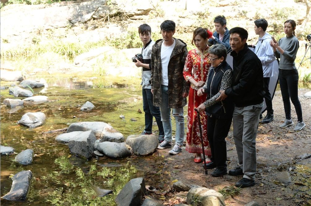 《十二传说》说的是哪十二个传说？你认为哪个传说更像真的？