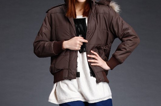 深褐色搭配什么颜色？