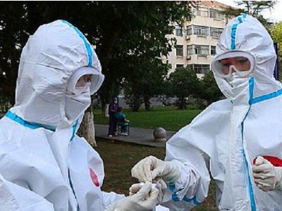 陕西一男子躲疫情管控翻山骑单车返乡,躲避管控为的究竟是什么?