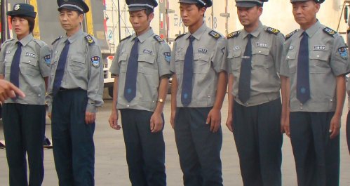 浙江一酒店保安拒绝120乘电梯救人,保安为何会这么做?