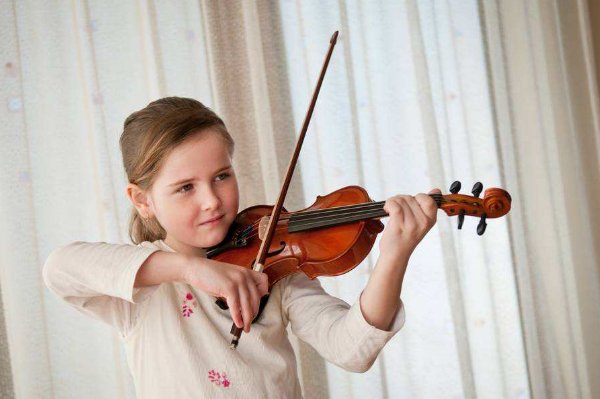 小提琴很难学吗？？
