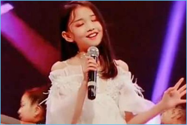 宋小睿的成绩好不好?