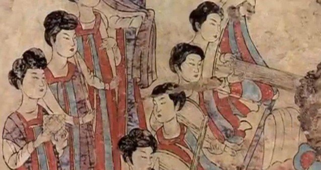 词作为一种音乐文学是伴随着什么而兴起来的？