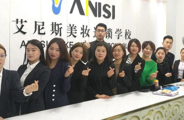 学理发到哪里学呢?