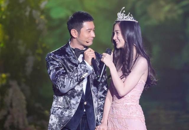 杨颖为黄晓明庆生怎会引起大家如此激烈的讨论呢？