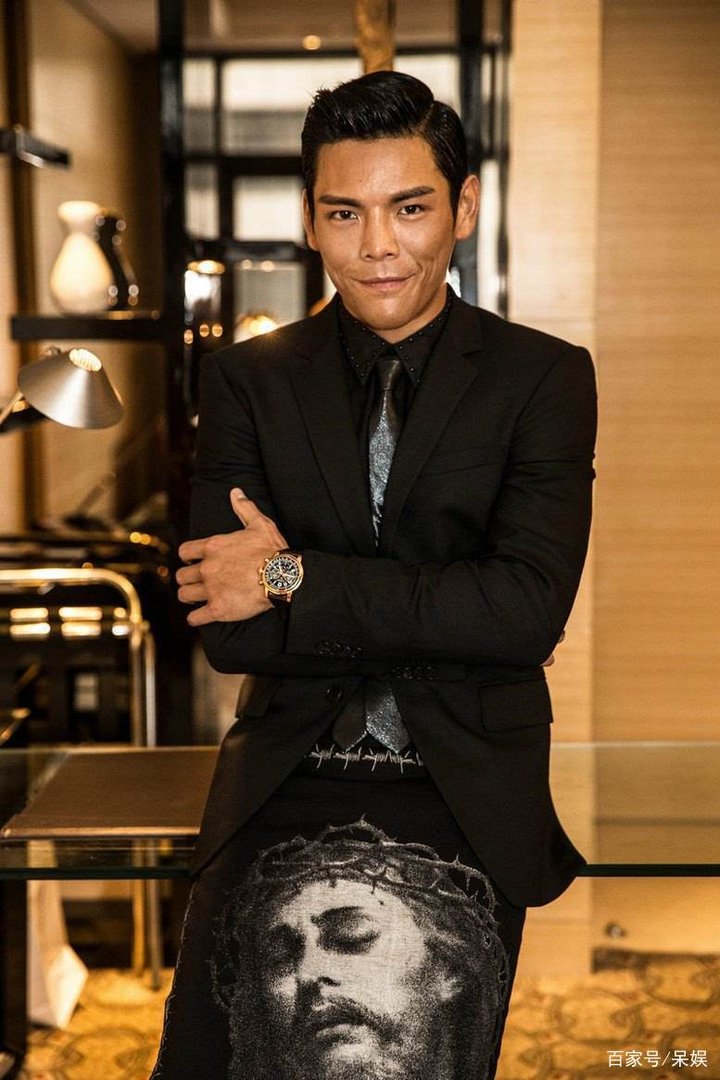 娱乐圈的太子爷,霍启刚第三,陈楚河身份盖过向佐,王思聪都惹不起,为何?