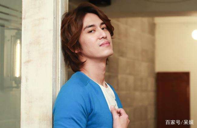 娱乐圈的太子爷,霍启刚第三,陈楚河身份盖过向佐,王思聪都惹不起,为何?