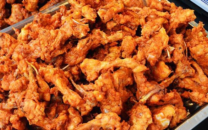 炸鸡锁骨口感酥脆很多人喜欢，炸鸡锁骨是怎么做的？