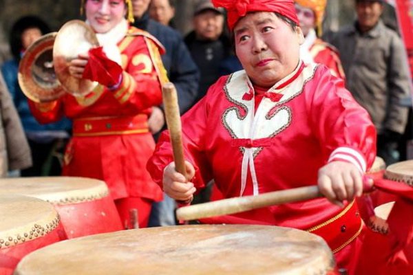 锣鼓喧天是什么意思?