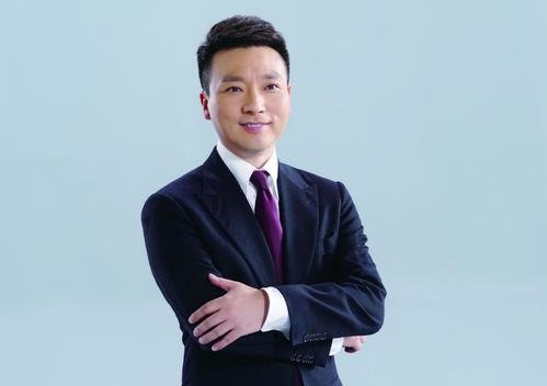 朱广权调侃康辉是松鼠,公开调侃是否就变了味了?