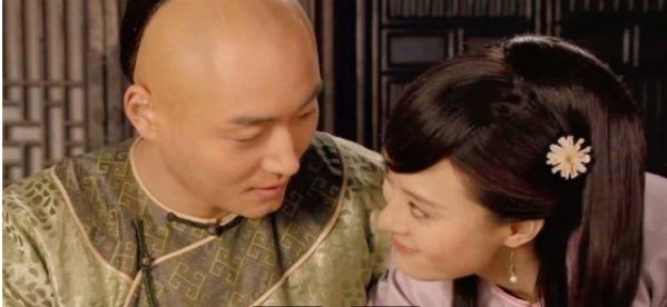 《甄嬛传》:安陵容到死都想不到,甄嬛回宫后为什么要给皇后簪花?