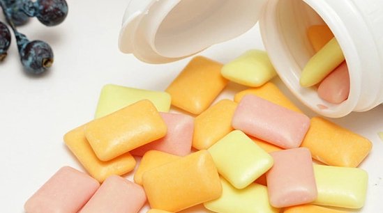 什么东西进去的时候是硬的，出来的时候是软的