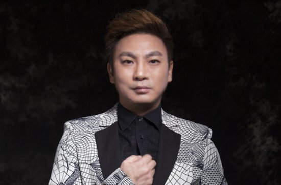 找一首歌曲名，歌词大概是：又是九月九，重阳节难聚首。是一首就是年代的歌曲。